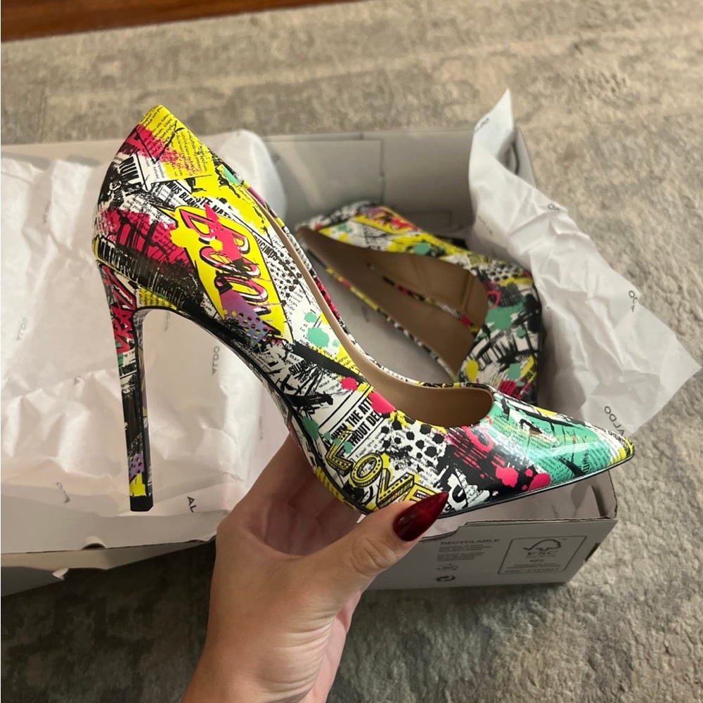 Heels - Picture 3 of 4